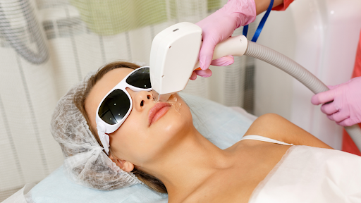 Reveal Your Best Self: Unveiling the Benefits of Facial Hair Laser Removal for Women and Men